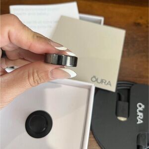 Very gently used Oura Heritage Ring size 10